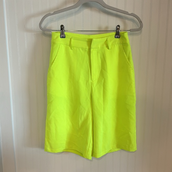 Shorts & Blazer Set (NEON) - Picture 2 of 3